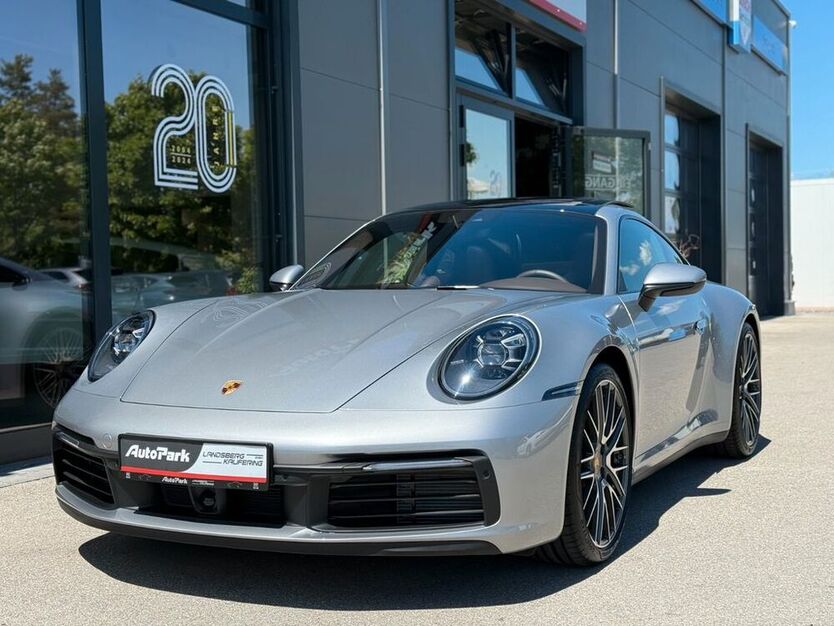 992
