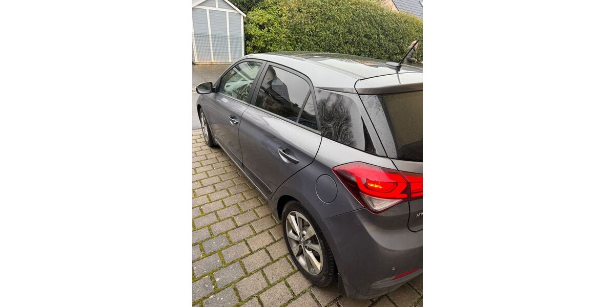 Hyundai i20 132.590 km 8.800 &euro; Kiedrich 65399