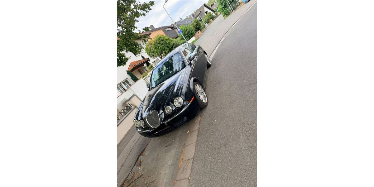 Jaguar S-Type 263.000 km 2.850 &euro; Bad Nauheim 61231