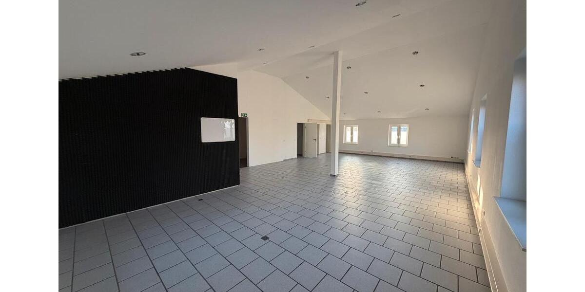 Gewerbeobjekt Walsrode - 1.650&euro; | Angebot:24697575