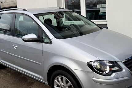 VW Touran 188.000 km 7.990 € Hamburg 20537