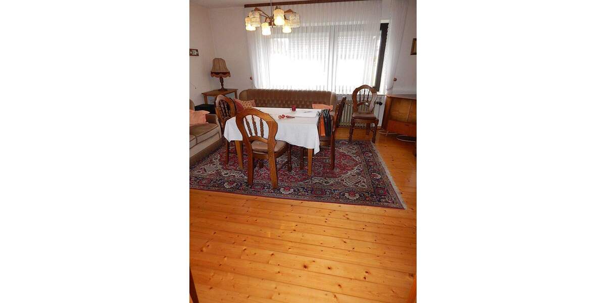 Mehrfamilienhaus, Wohnhaus Uslar Schönhagen - 7 Zimmer, 225 m&sup2;, 139.000&euro; | Angebot:25820757