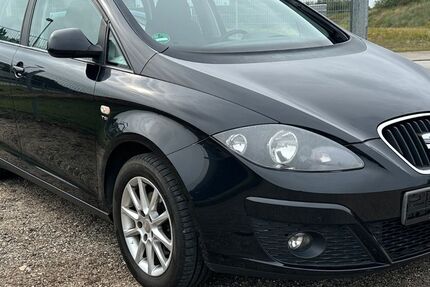 Seat Altea 207.000 km 2.800 € Rastow 19077