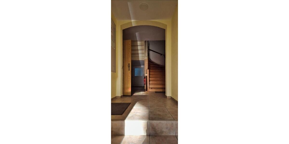 Etagenwohnung Greiz - 2 Zimmer, 48 m&sup2;, 270&euro; | Angebot:24878659