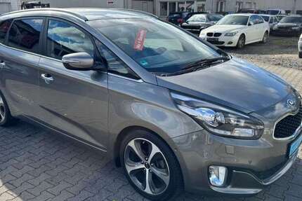 Kia Carens 82.000 km 11.800 &euro; Bottrop 46238