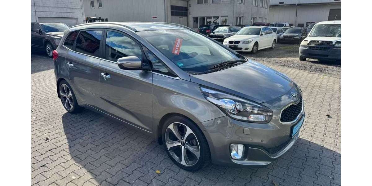 Kia Carens 82.000 km 11.800 &euro; Bottrop 46238
