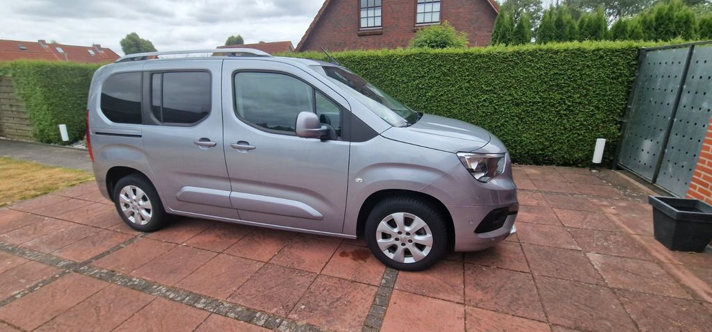Opel Combo 17.000 km 25.900 &euro; Henstedt-Ulzburg 24558