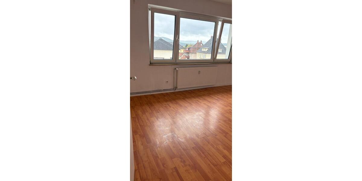 Dachgeschoßwohnung Bad Pyrmont - 3 Zimmer, 90 m&sup2;, 650&euro; | Angebot:26285955