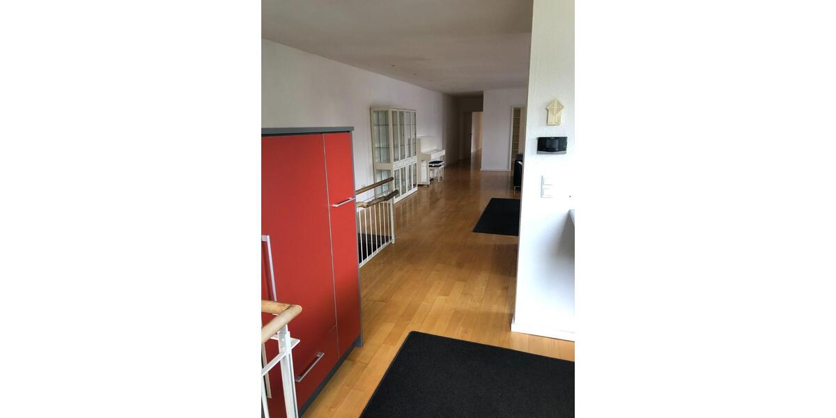 Einfamilienhaus Hannover Bothfeld-Vahrenheide - 8 Zimmer, 315 m&sup2;, 2.890&euro; | Angebot:24604833