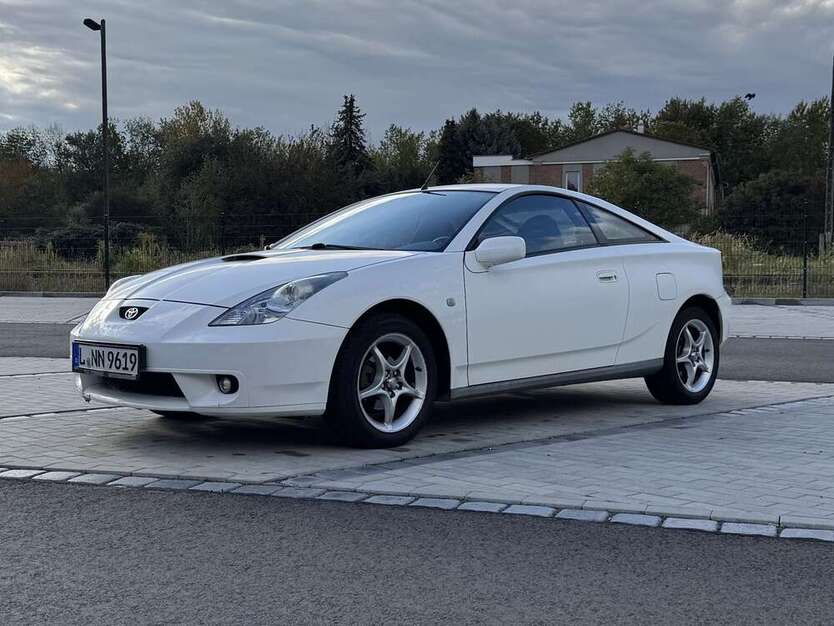 Toyota Celica 225.000 km 4.300 € Pegau 04523