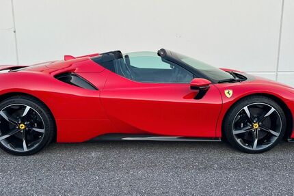 Ferrari SF90 1.499 km 479.999 € Fensterbach 92269