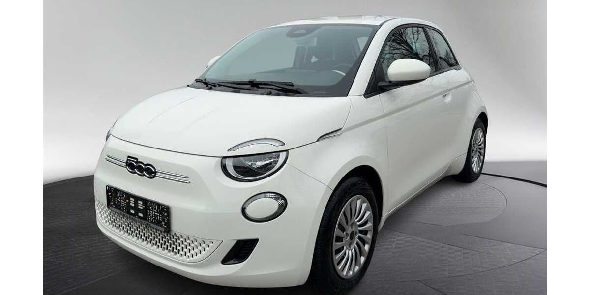 Fiat 500 11.300 km 20.990 &euro; München 81249