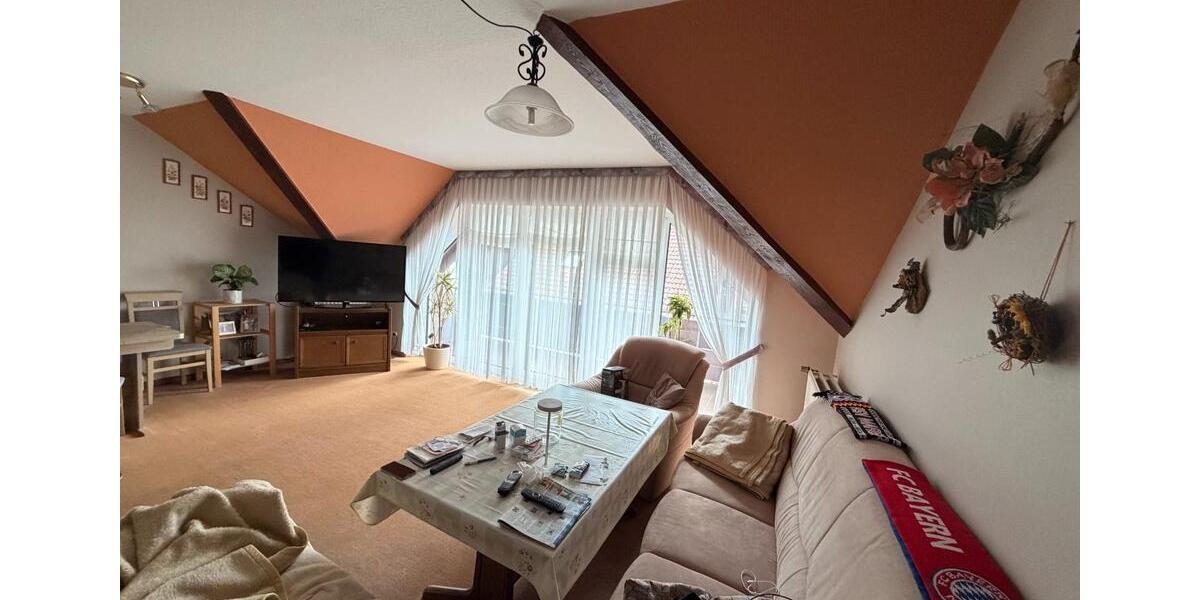 Dachgeschoßwohnung Petersberg - 3 Zimmer, 76 m&sup2;, 229.000&euro; | Angebot:25944122