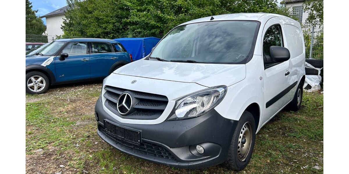 Mercedes-Benz Citan 110.000 km 8.999 &euro; Remagen 53424
