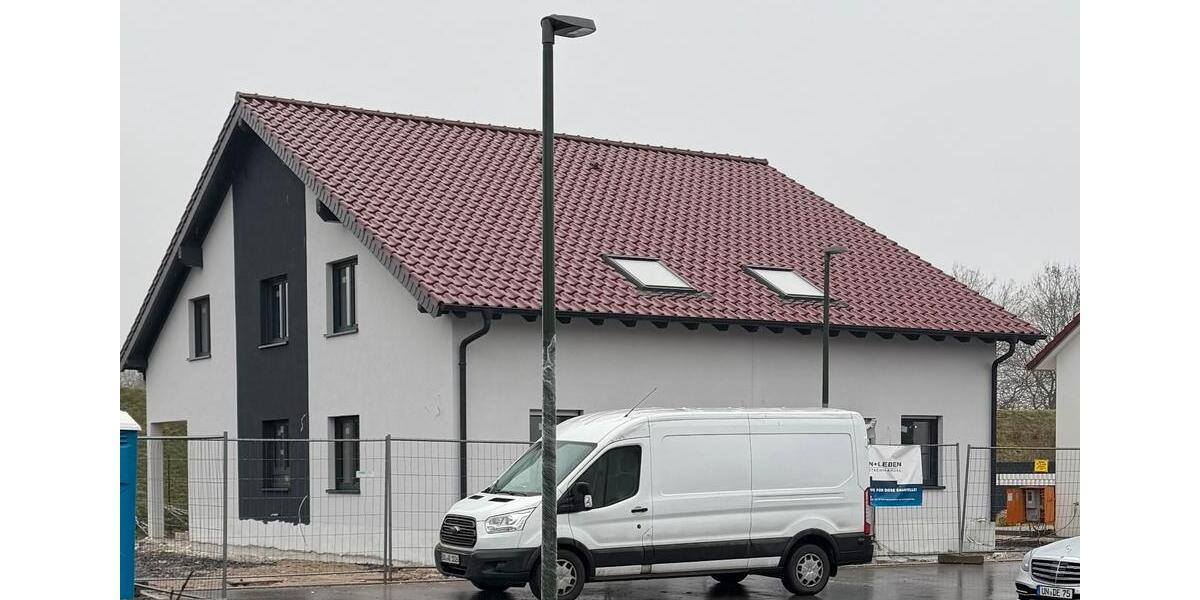 Doppelhaushälfte Lünen - 5 Zimmer, 140 m&sup2;, 1.990&euro; | Angebot:24987610