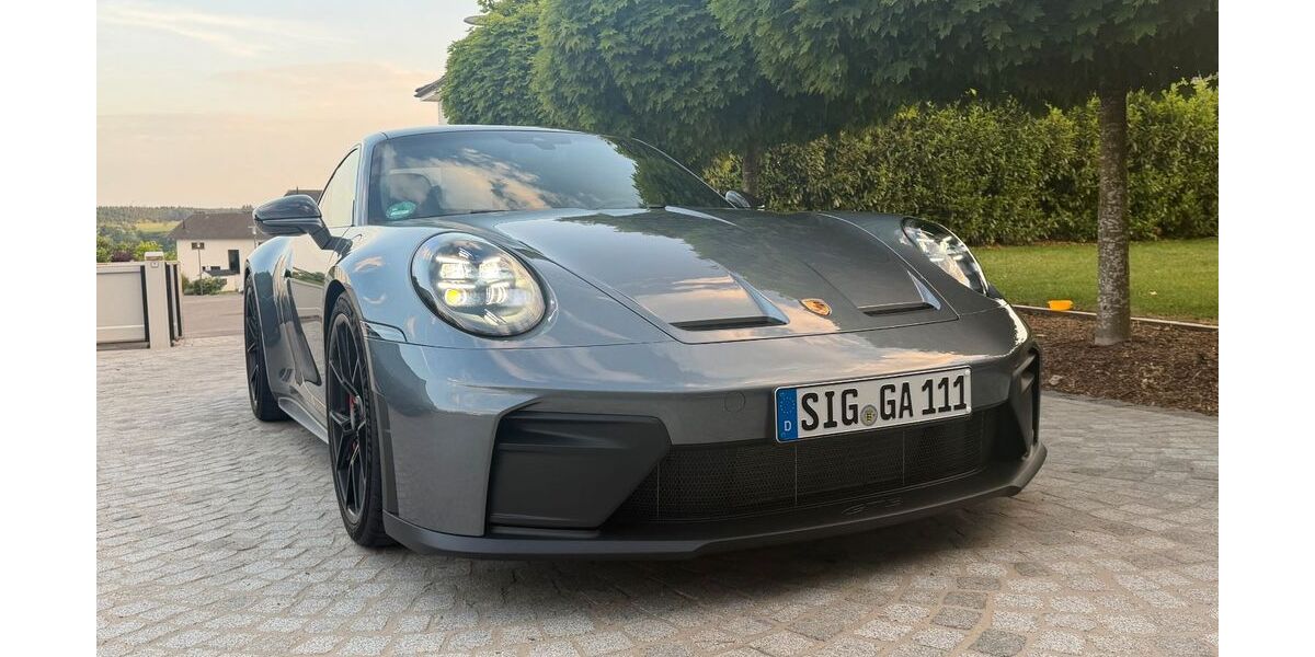 Porsche 992 4.000 km 239.993 &euro; Sigmaringen 72488