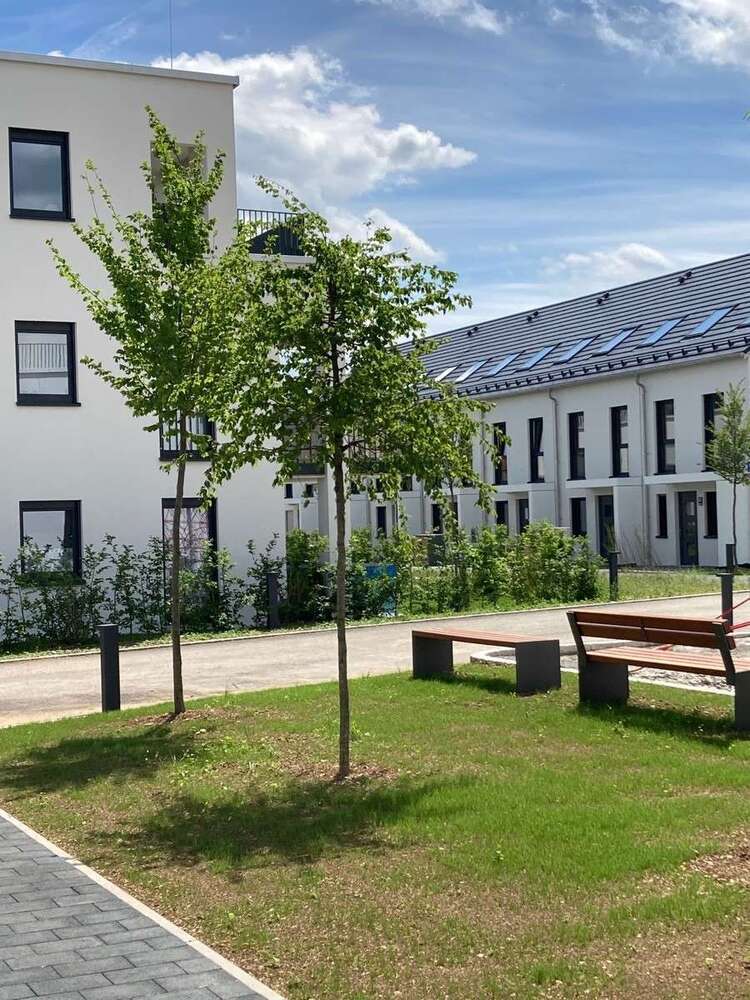 Haus zum Mieten in Vaterstetten 2.545 € 125.4 m²