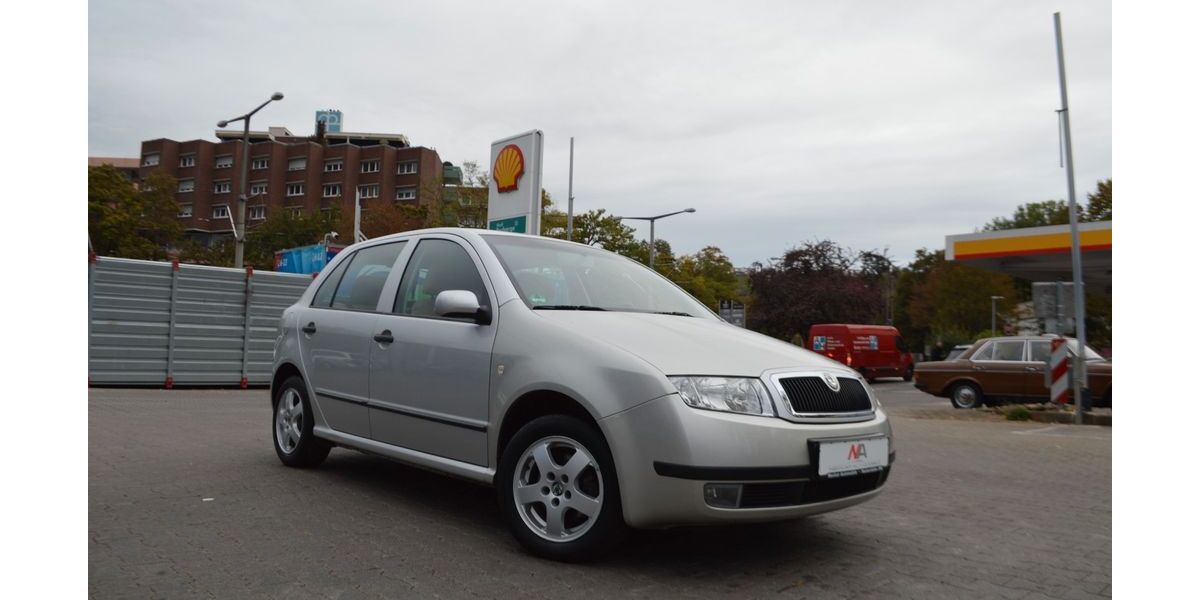 Skoda Fabia 100.000 km 3.250 &euro; Stuttgart 70376