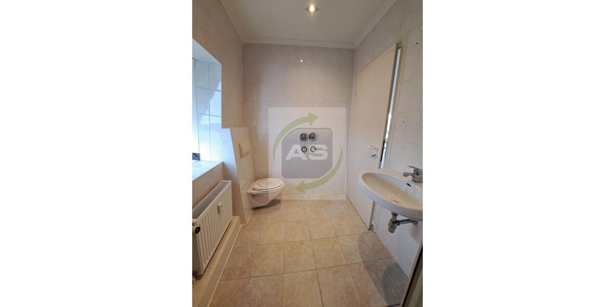 Dachgeschoßwohnung Zwickau - 2 Zimmer, 58 m&sup2;, 349&euro; | Angebot:24877898