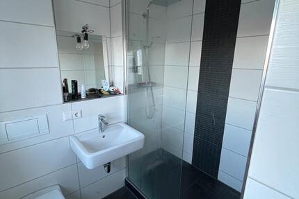 Wohnung Schneeberg - 3 Zimmer, 80 m&sup2;, 900&euro; | Angebot:25419777