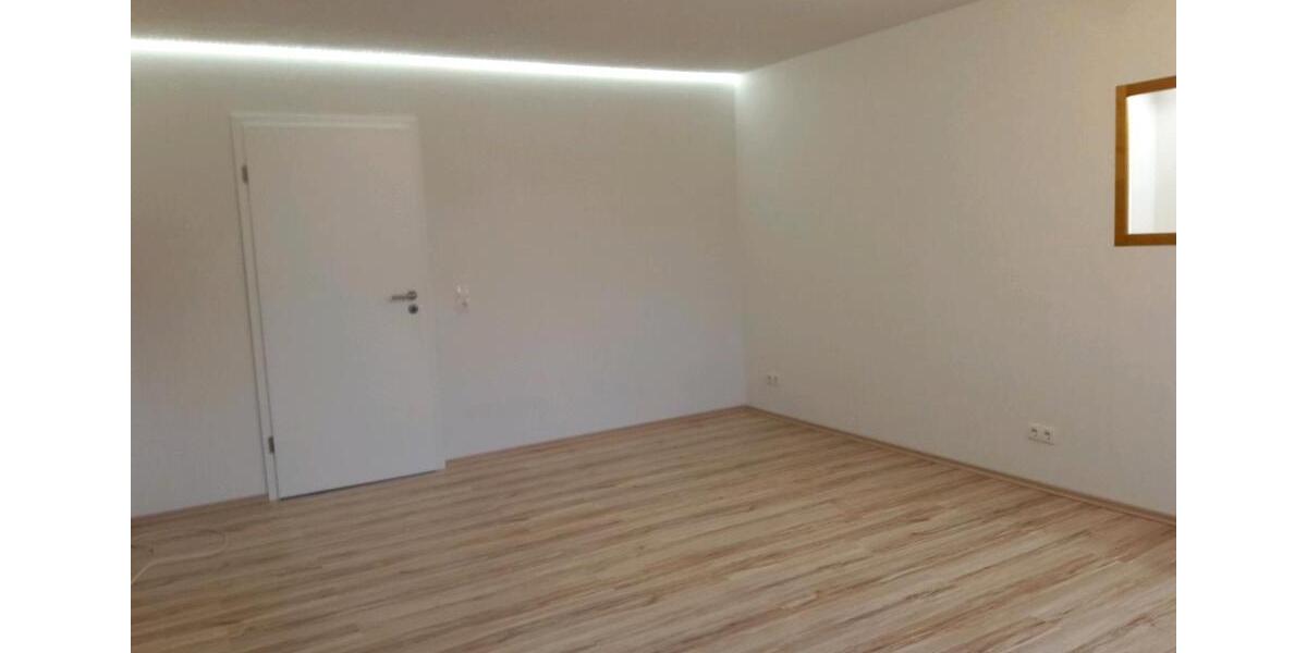 Etagenwohnung Freisen - 2 Zimmer, 95 m&sup2;, 720&euro; | Angebot:26579915