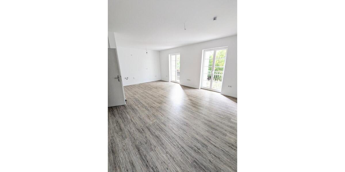 Etagenwohnung Neuental - 4 Zimmer, 100 m&sup2;, 990&euro; | Angebot:26305409