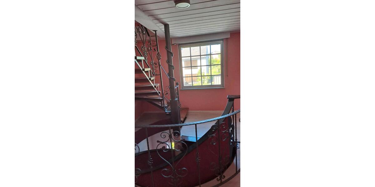 Reihenhaus Unkel - 6 Zimmer, 120 m&sup2;, 125.000&euro; | Angebot:26394384