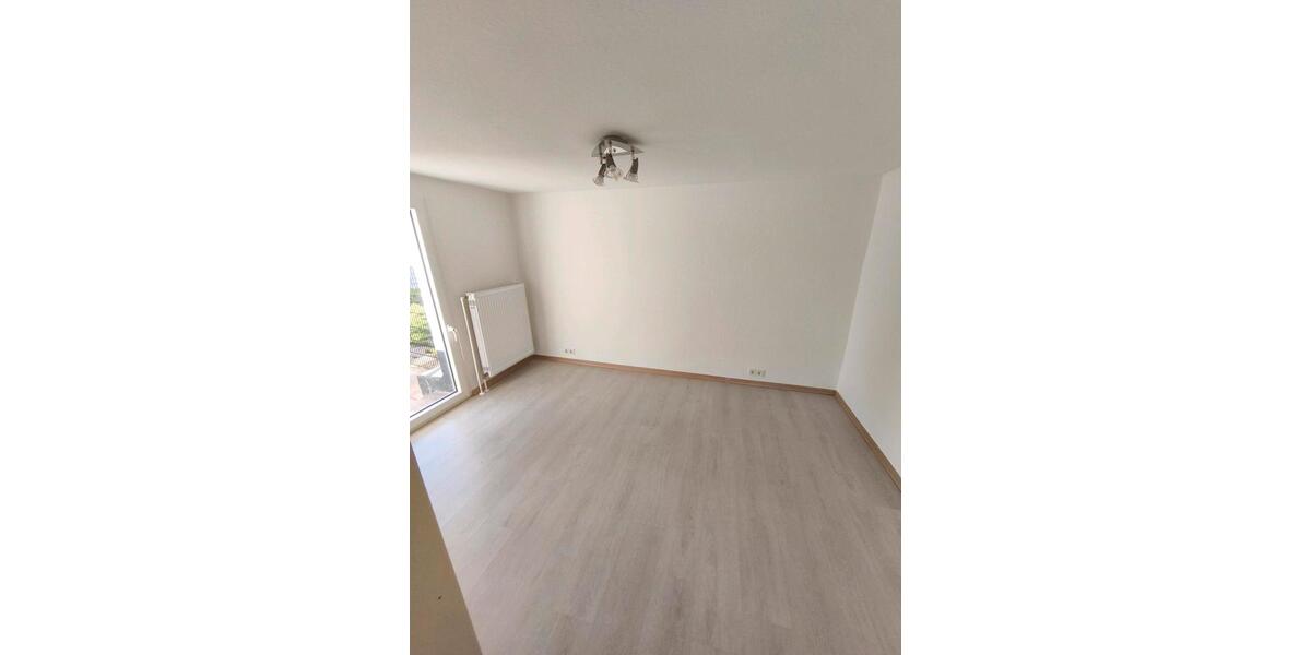 Erdgeschoßwohnung Troisdorf - 3 Zimmer, 60 m&sup2;, 740&euro; | Angebot:24830819