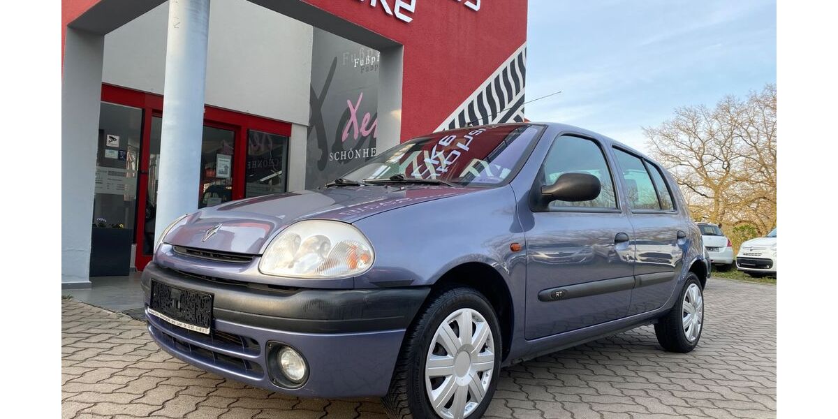 Renault Clio 116.000 km 2.290 &euro; Gera 07549