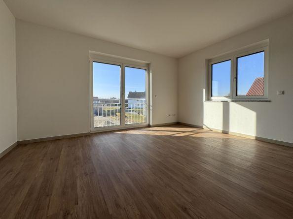VH3533 Teilbares Gewerbeanwesen mit Neubauhalle, Büros und BetriebsleiterWohnung ca. 20 km südöstlich von Regensburg