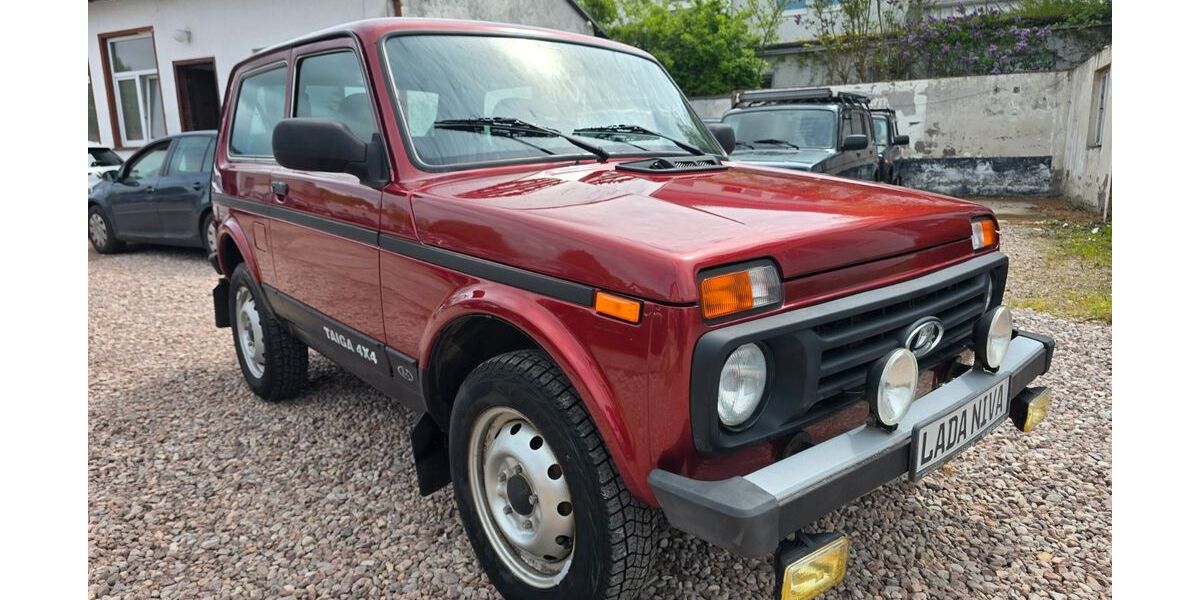 Lada Taiga 92.000 km 8.500 &euro; Waltershausen 99880