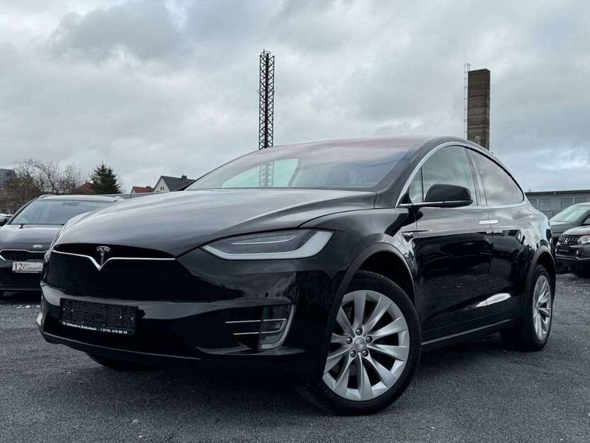 Tesla Model X 253.451 km 27.999 € Breitenbach 37327