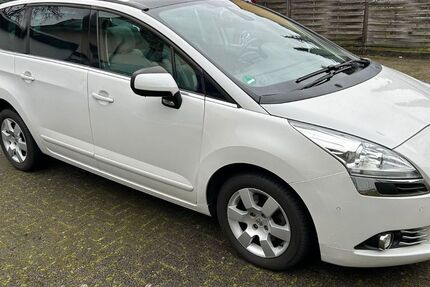 Peugeot 5008 159.000 km 3.850 &euro; Köln 51069
