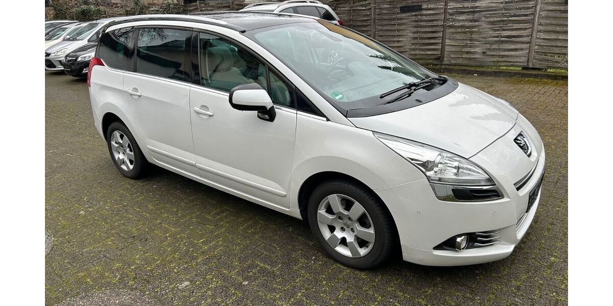 Peugeot 5008 159.000 km 3.850 &euro; Köln 51069