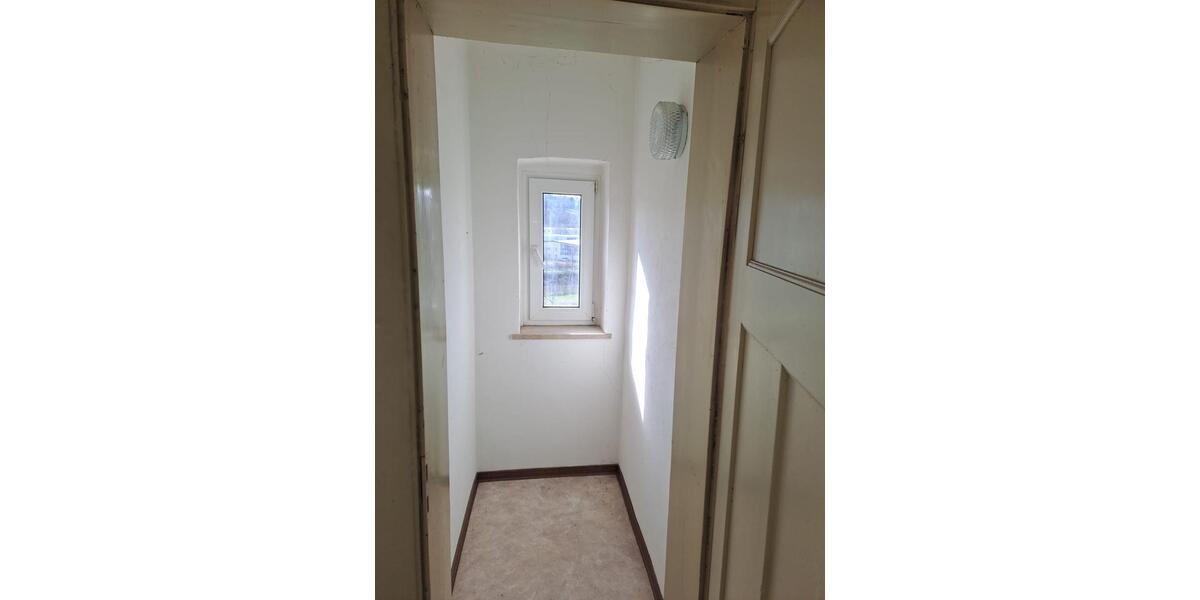 Dachgeschoßwohnung Plauen Altstadt - 2 Zimmer, 50 m&sup2;, 45.000&euro; | Angebot:26706856