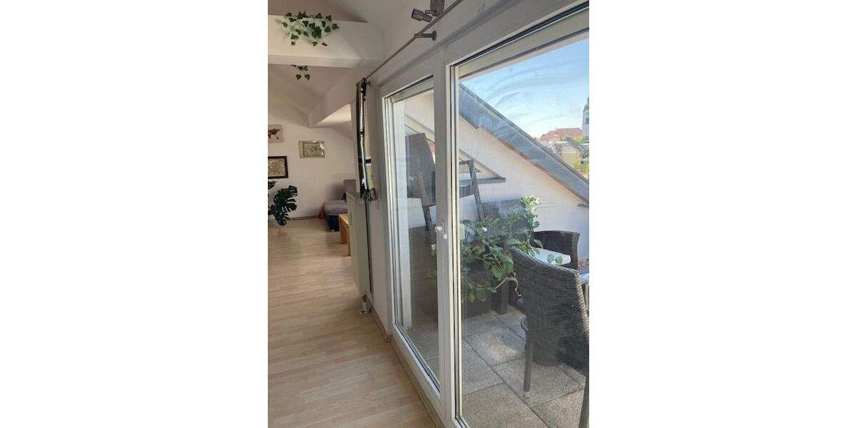 Dachterrassenwohnung mit Traumaussicht - großzügige 3-Zimmer -mit offenen Wohn-Essbereich - 90763 Fürth 3 zimmer