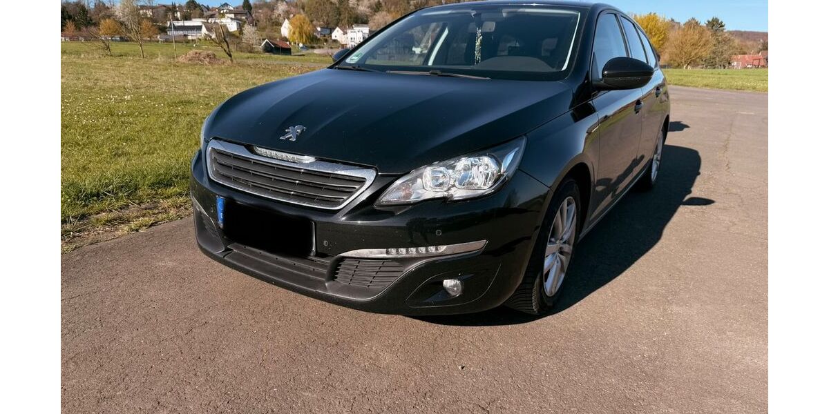 Peugeot 308 135.000 km 6.500 &euro; Allendorf 35469