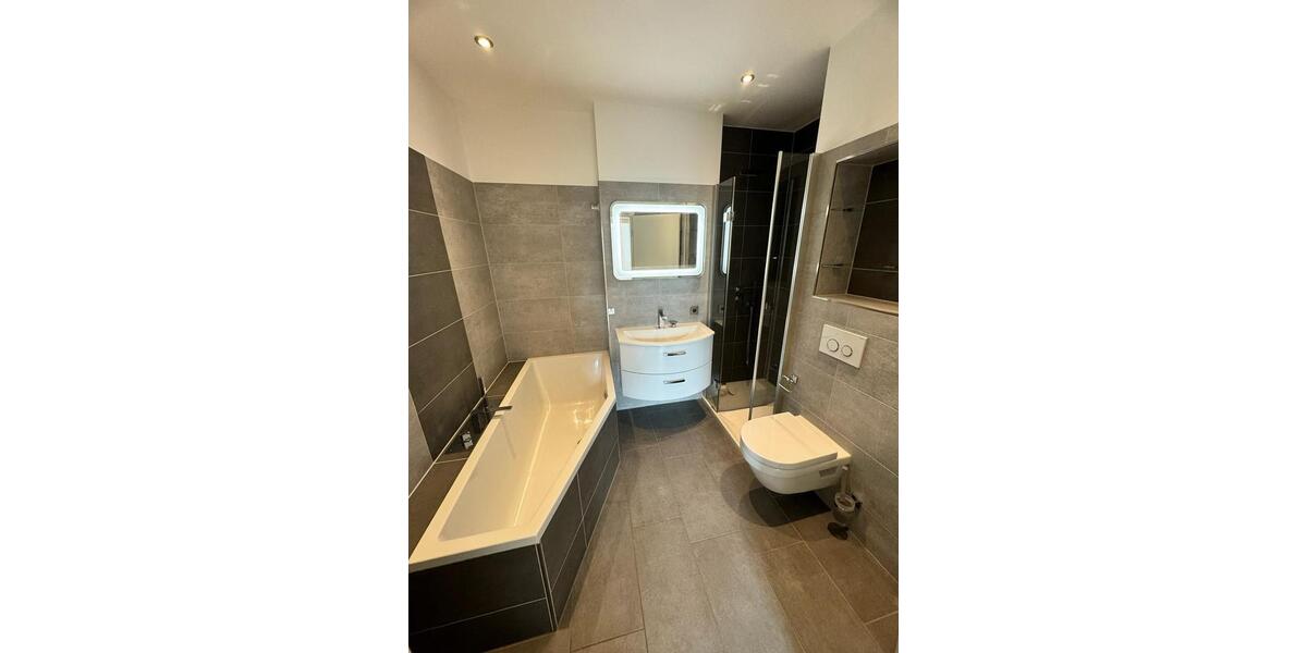 Hochparterre Magdeburg Brückfeld - 3 Zimmer, 72 m&sup2;, 240.000&euro; | Angebot:27083832