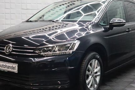 VW Touran 115.267 km 16.890 &euro; Freising bei München 85354
