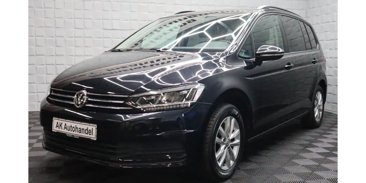 VW Touran 115.267 km 16.890 &euro; Freising bei München 85354
