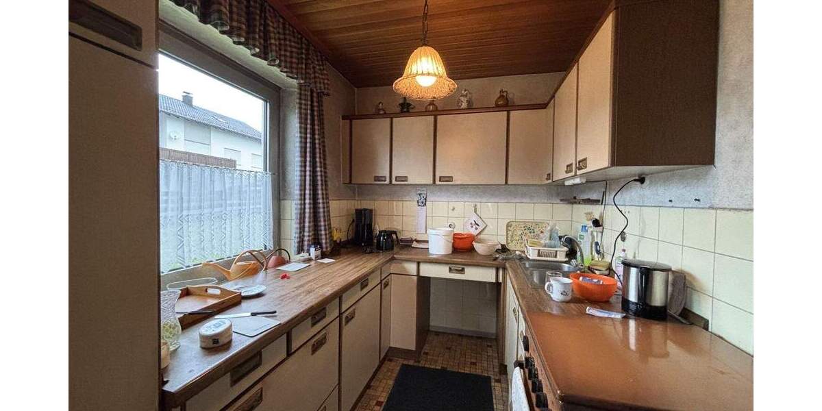 Einfamilienhaus Oberviechtach - 7 Zimmer, 190 m&sup2;, 197.000&euro; | Angebot:25210834