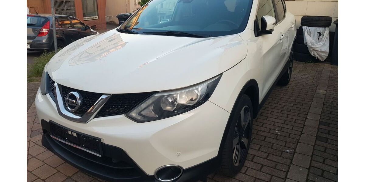 Nissan Qashqai 228.000 km 7.700 &euro; Mechern 66663