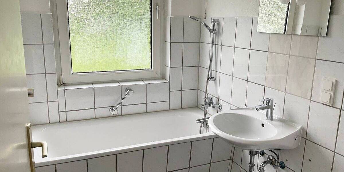 Etagenwohnung Bielefeld Innenstadt - 3 Zimmer, 76 m&sup2;, 680&euro; | Angebot:26874986