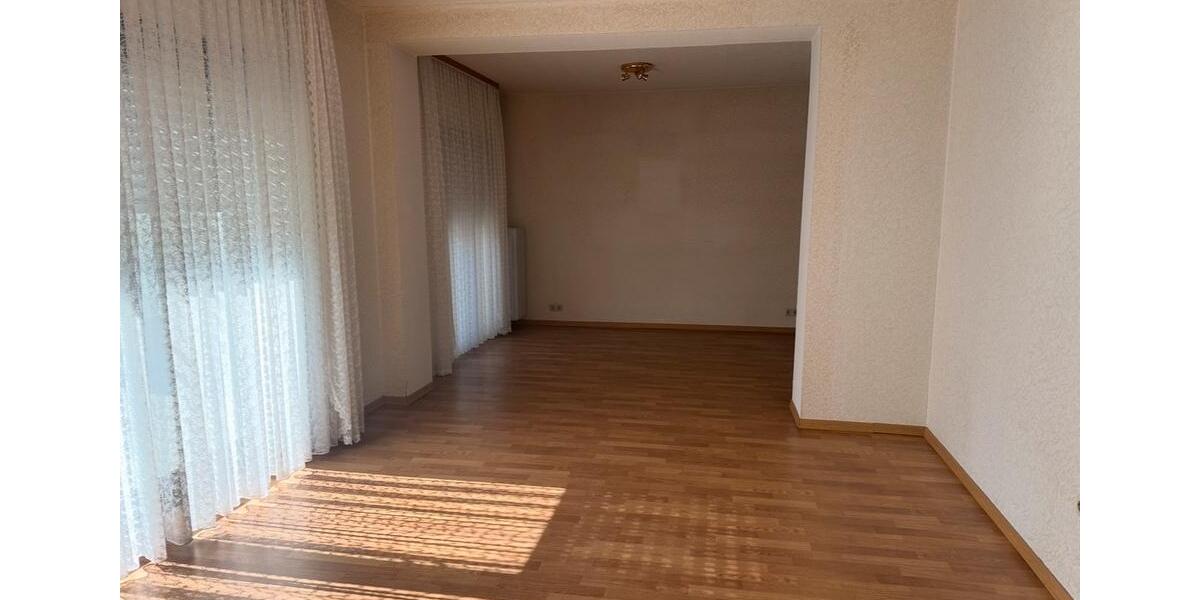 Einfamilienhaus Bechhofen - 7 Zimmer, 195 m&sup2;, 310.000&euro; | Angebot:26621830