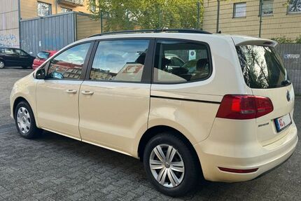 VW Sharan 381.281 km 7.500 &euro; Aachen 52068