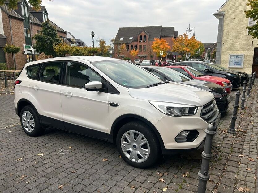Ford Kuga 74.000 km 13.500 € Kerken 47647
