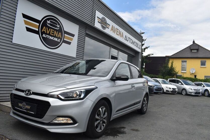 i20