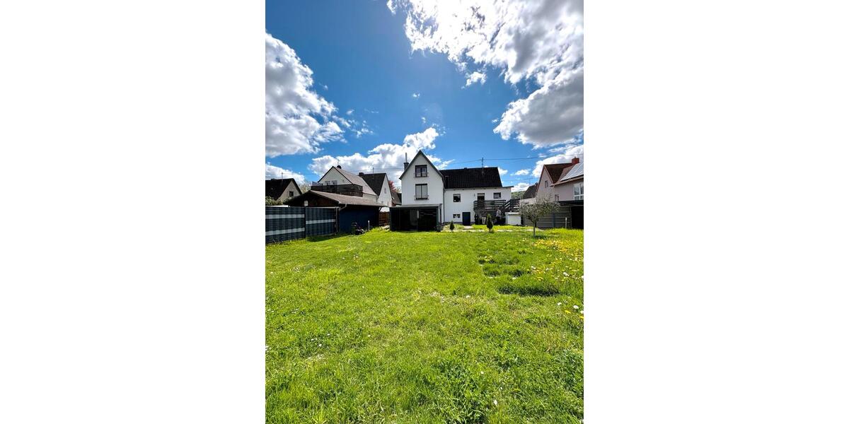 Mehrfamilienhaus, Wohnhaus Dillingen (Saar) - 8 Zimmer, 270 m&sup2;, 335.000&euro; | Angebot:26255429