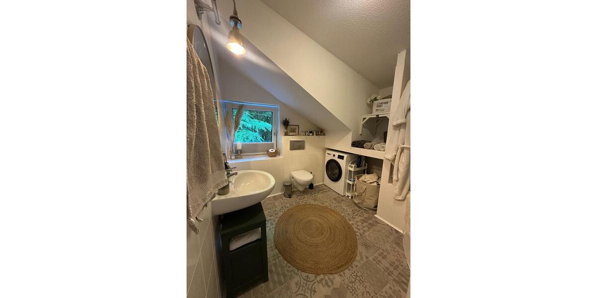 Dachgeschoßwohnung Rosengarten - 1 Zimmer, 65 m&sup2;, 925&euro; | Angebot:25638995