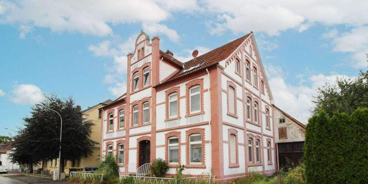 Altbaucharme mit Entwicklungspotenzial: 6-Parteien-MFH in Rahden 1 zimmer